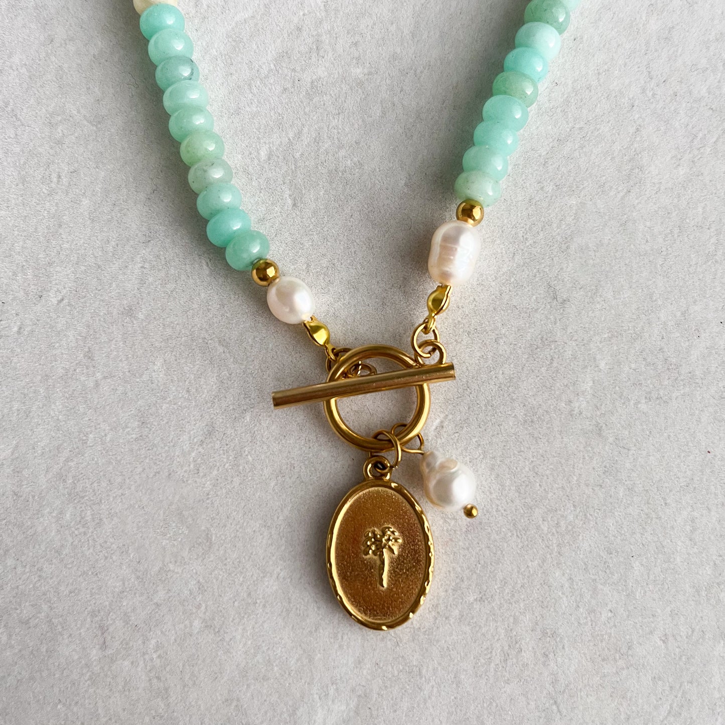 💧 Summer Palm Beaded Toggle Necklace